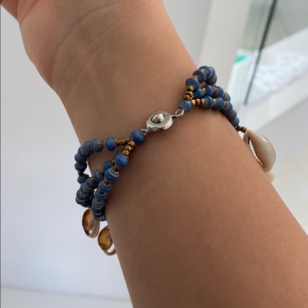 Shell bracelet - Picture 2 of 3